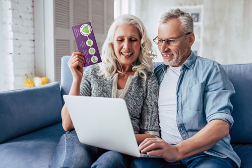Older-couple-on-the-computer